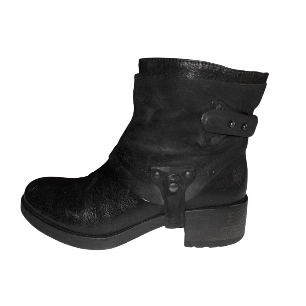 Vera Wang Moto Boots